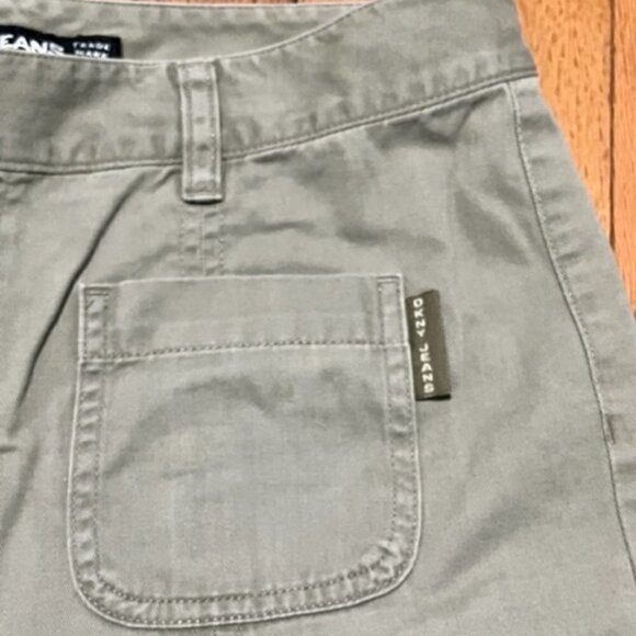 DKNY Women's Pants Size 8 Beige Khaki Straight Leg Long Excellent Condition - Picture 4 of 5